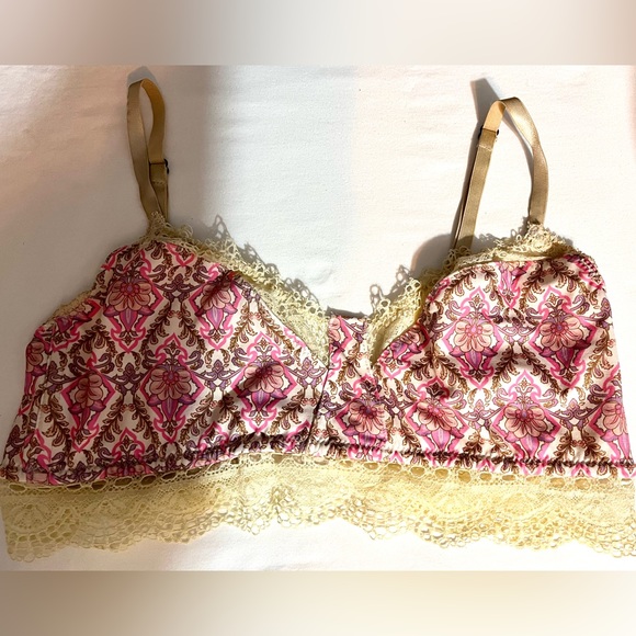 Spell and the Gypsy Collective Jewel Lace Bralette size L NWOT - Picture 6 of 6